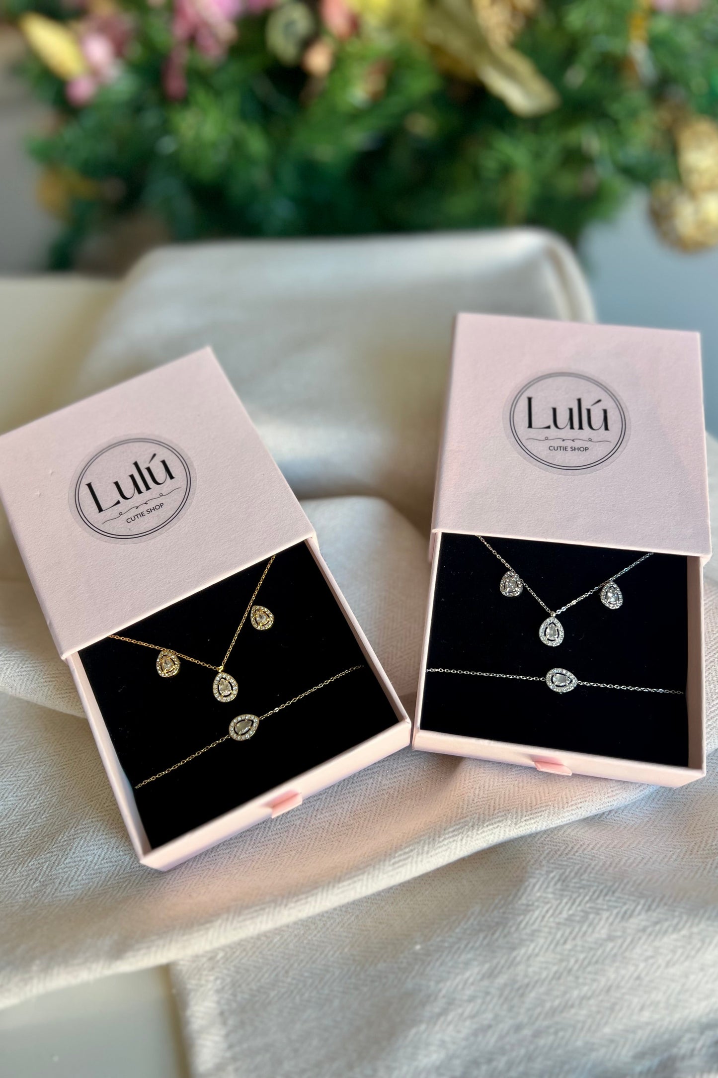 Pack Regalo - Colgante, Pendientes y Pulsera Luxe